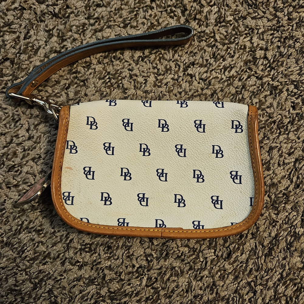 Dooney & Bourke Multicolor Wristlet - Picture 5 of 14
